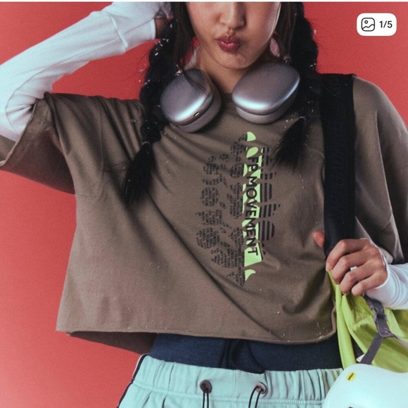 NWT FP MOVEMENT Inspire Buti Logo Tee / Sage Combo Large - Picture 1 of 5